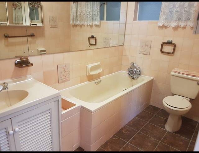 3 BEDROOM APARTMENT RENTED IN RICHMOND HILL